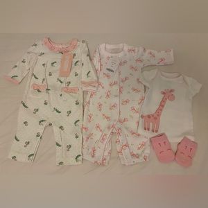 NWT Gymboree Lot, Sweet Pea One Piece and Pink Giraffe One Piece, Tee & Socks